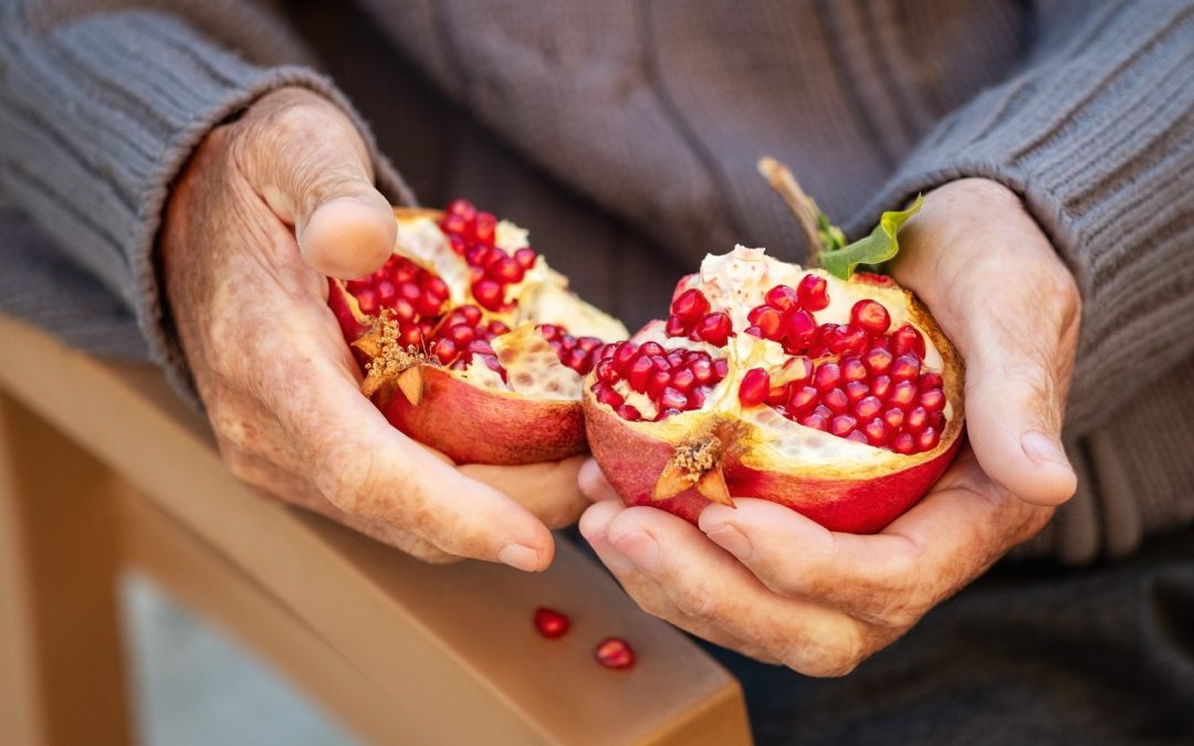 does-pomegranate-increase-blood-sugar?