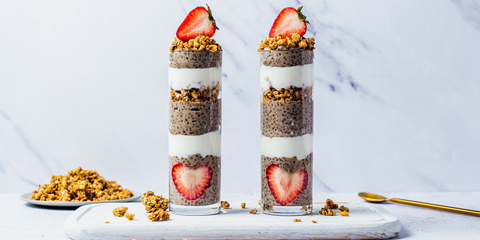 Vanilla Cinnamon Chia Pudding Parfait