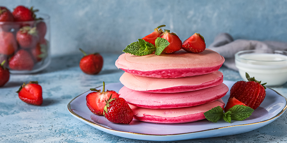 Strawberry Shakeology Pancakes